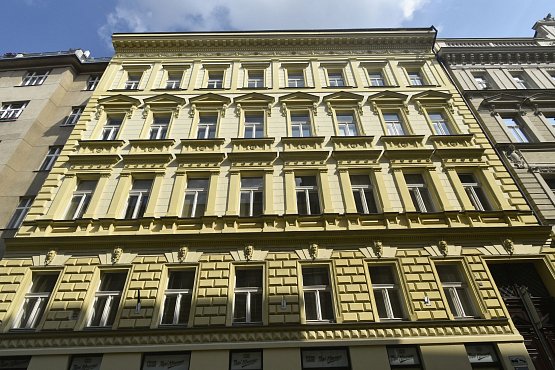 Kontaktujte nás na pobočce