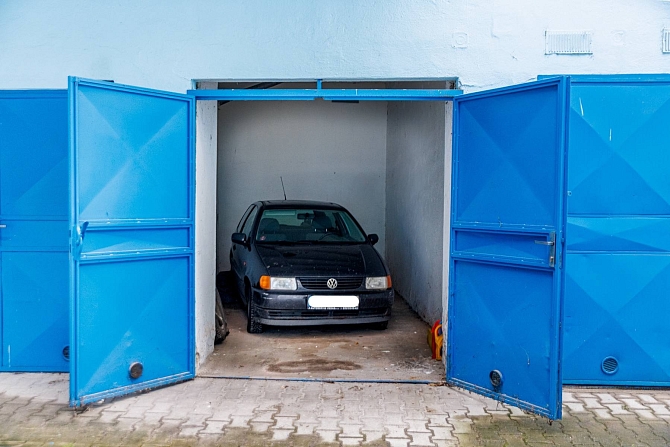 Prodej prostor garáž 16 m², Plzeňská, Praha-Košíře