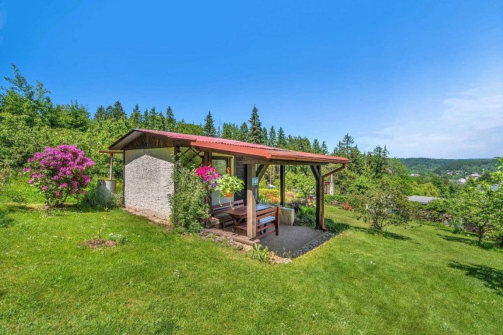 Prodej domu chata 12 m² pozemek 448 m², Všestary