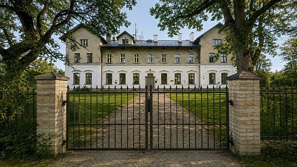 Prodej domu vícegenerační dům 1784 m² pozemek 12927 m², Křimov