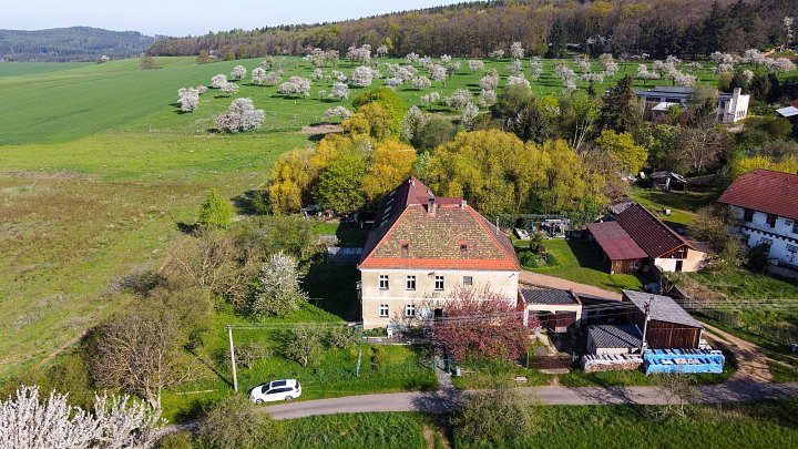 Prodej domu rodinný 439 m² pozemek 1400 m², K Plískovu, Zbiroh