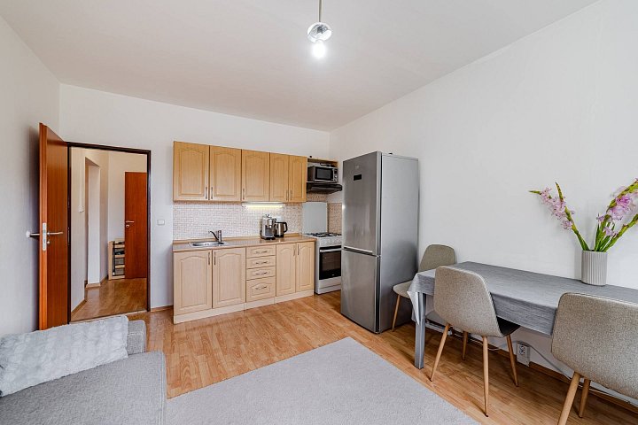 Prodej bytu 1+1 44 m², Lonkova, Pardubice-Polabiny
