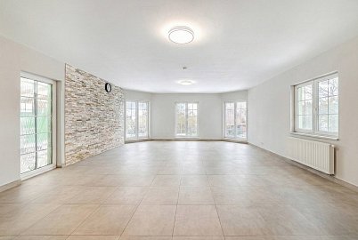 Prodej domu rodinný 254 m² pozemek 778 m², V Porostlým, Dobřejovice