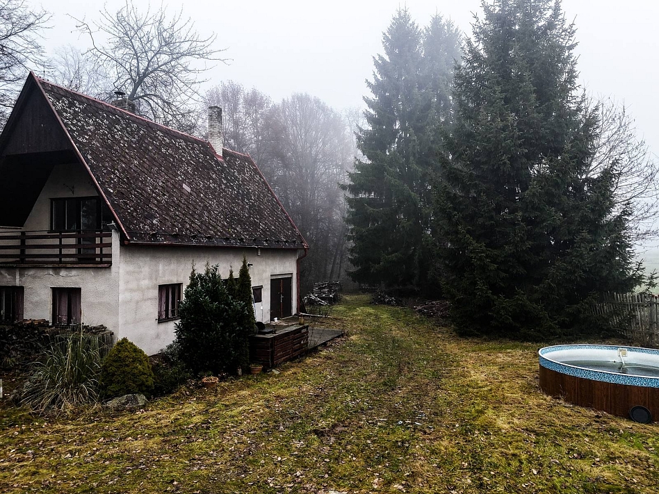 Prodej domu chata 130 m² pozemek 1848 m², Ždírec