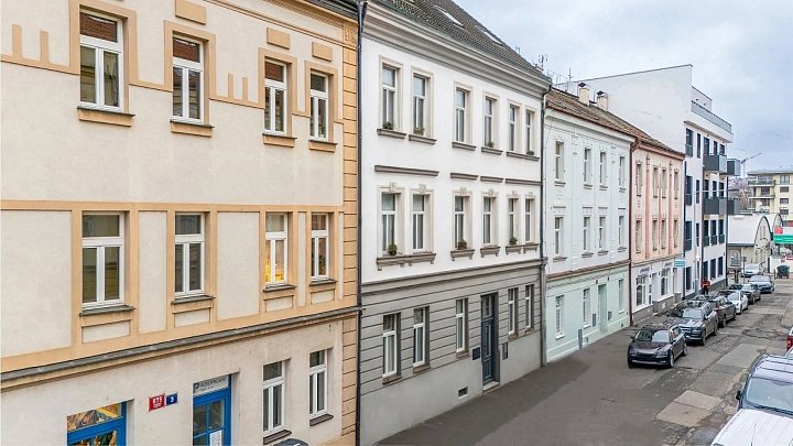 Prodej bytu 1+kk 18 m², Kolmá, Praha-Vysočany