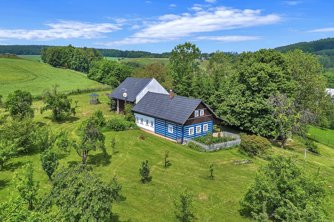 Prodej domu rodinný 220 m² pozemek 4631 m², Lázně Bělohrad-Horní Nová Ves