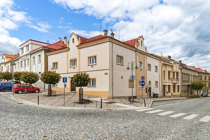 Prodej komerčních prostor činžovní dům 660 m², Vaněčkova, Benátky nad Jizerou-Benátky nad Jizerou I
