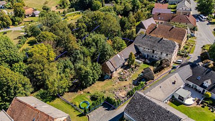 Prodej domu zemědělská usedlost 700 m² pozemek 2492 m², Strakov