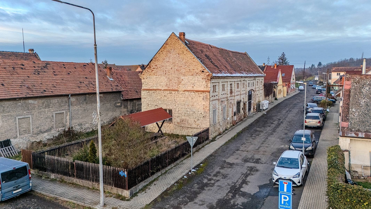 Prodej domu rodinný 200 m² pozemek 511 m², Staňkovice-Tvršice