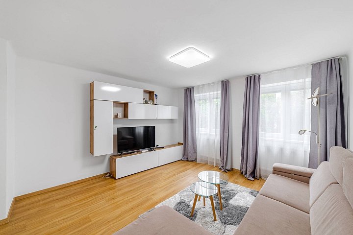 Prodej bytu 2+1 64 m², Kladrubská, Praha-Letňany