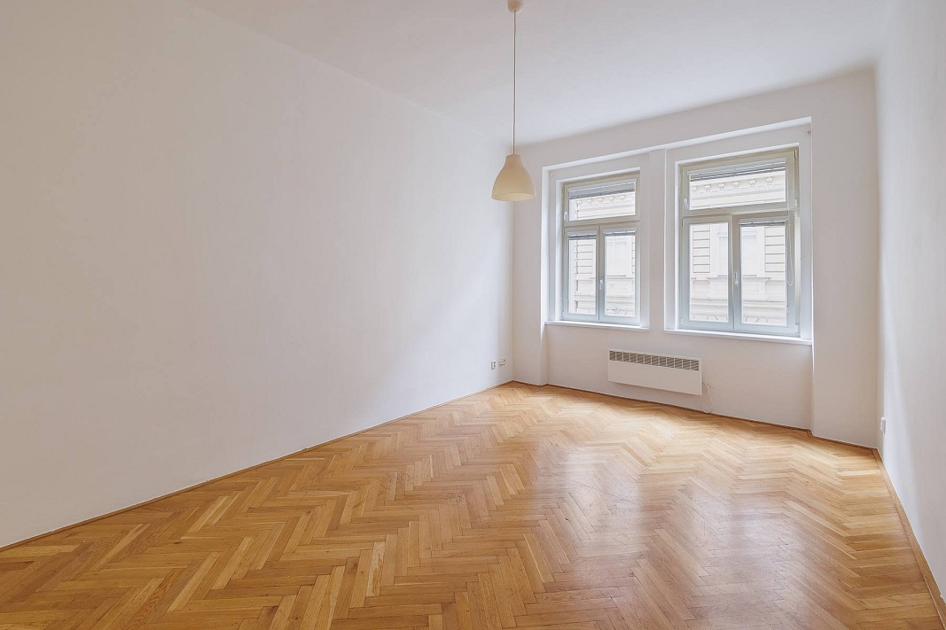 Prodej bytu 1+1 39 m², Přibyslavská, Praha-Žižkov