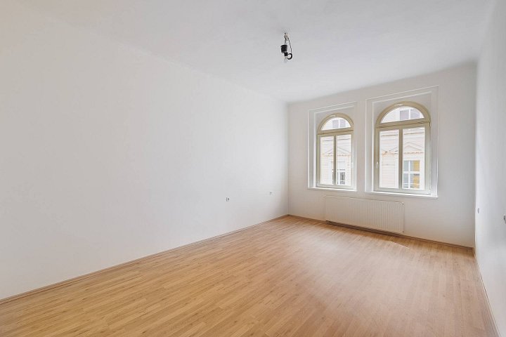 Prodej bytu 1+1 39 m², Přibyslavská, Praha-Žižkov