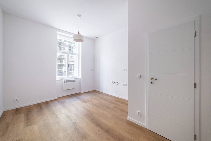 Prodej bytu 1+kk 16 m², U Tyrše, Praha-Košíře