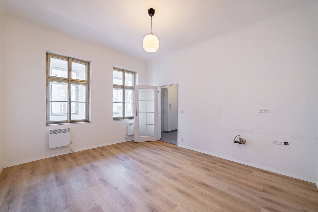 Prodej komerčních prostor obchodní prostory 40 m², U Kublova, Praha-Podolí