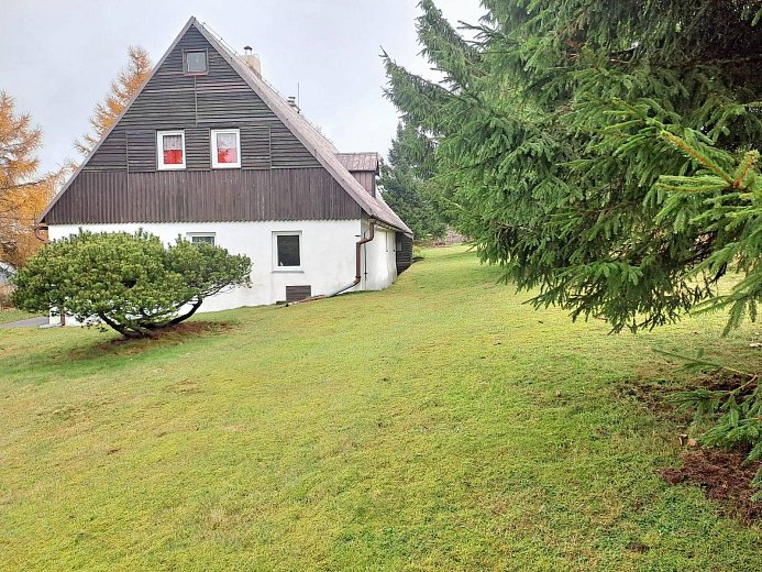 Prodej domu chalupa 100 m² pozemek 639 m², Dubí-Cínovec