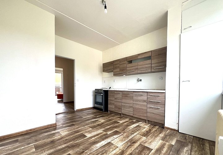Pronájem bytu 3+1 70 m², Bezvěrov-Dolní Jamné