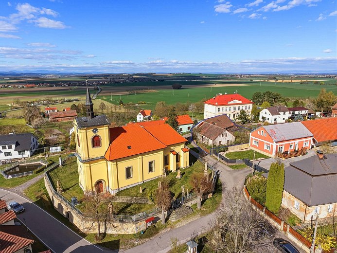 Prodej domu rodinný 300 m² pozemek 752 m², Dolní Přím-Probluz