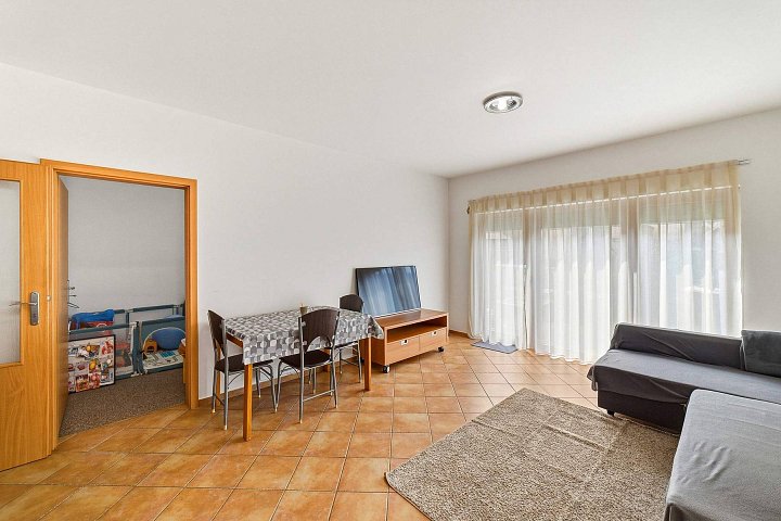 Prodej bytu 3+kk 60 m², Ibišková, Květnice