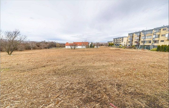 Prodej pozemku komerční pozemek 9821 m², Lipovská, Praha-Zličín
