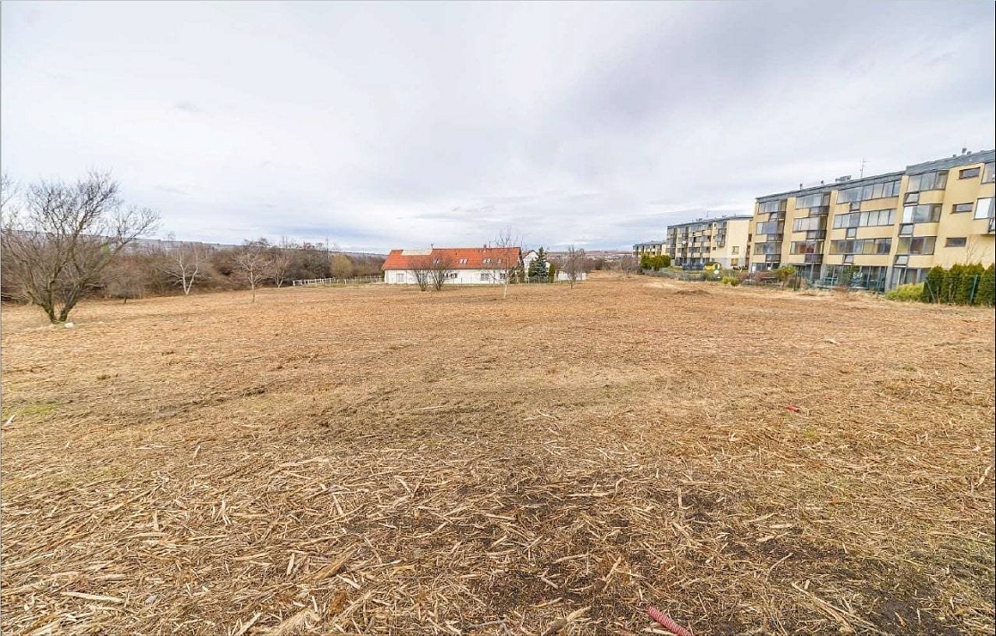 Prodej pozemku komerční pozemek 9821 m², Lipovská, Praha-Zličín