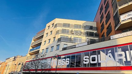 Pronájem bytu 2+kk 86 m², třída Míru, Pardubice-Zelené Předměstí