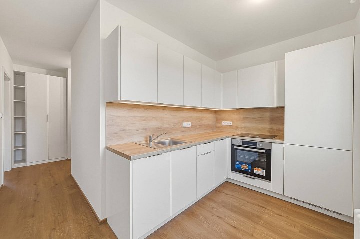 Pronájem bytu 2+1 52 m², Olbrachtova, Praha-Krč