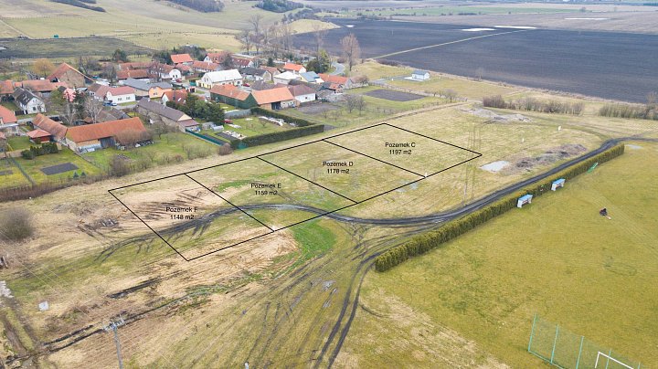 Prodej pozemku bydlení pozemek 1159 m², Velenice