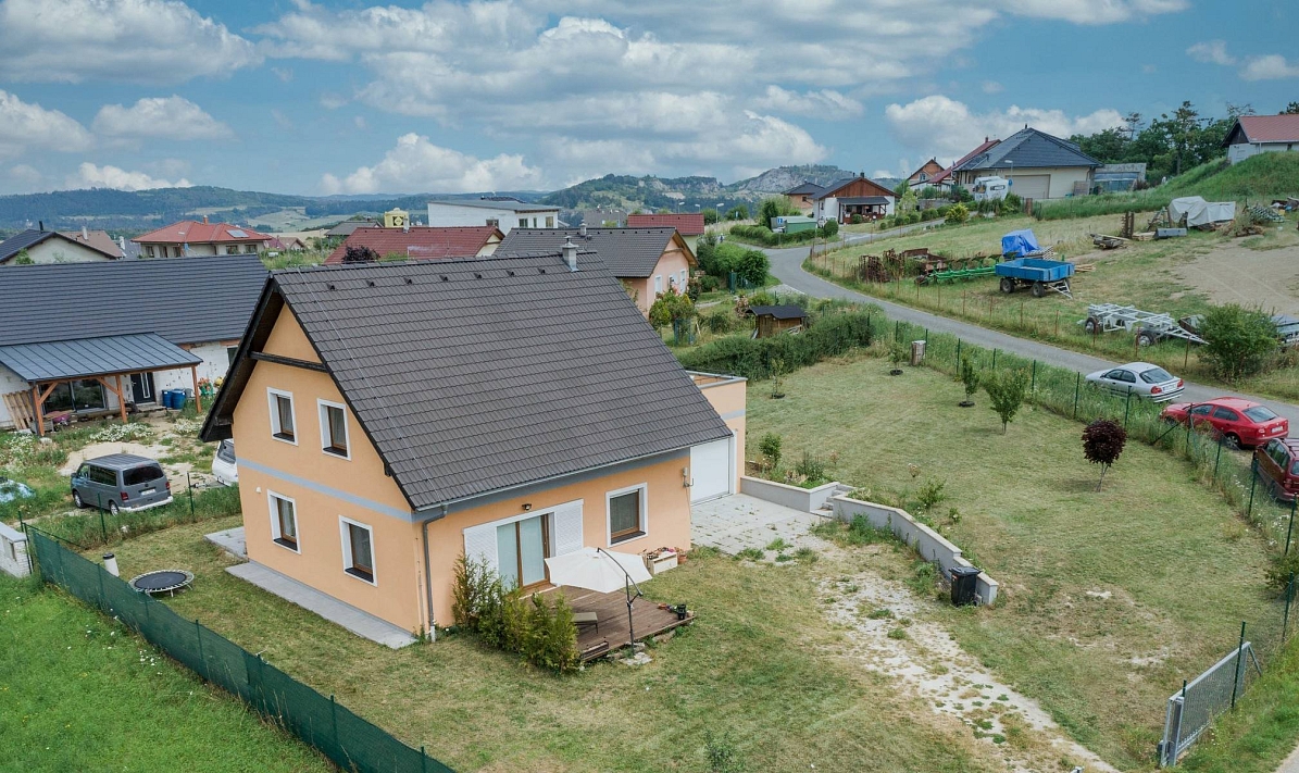 Prodej domu rodinný 117 m² pozemek 831 m², K Vodojemu, Tmaň
