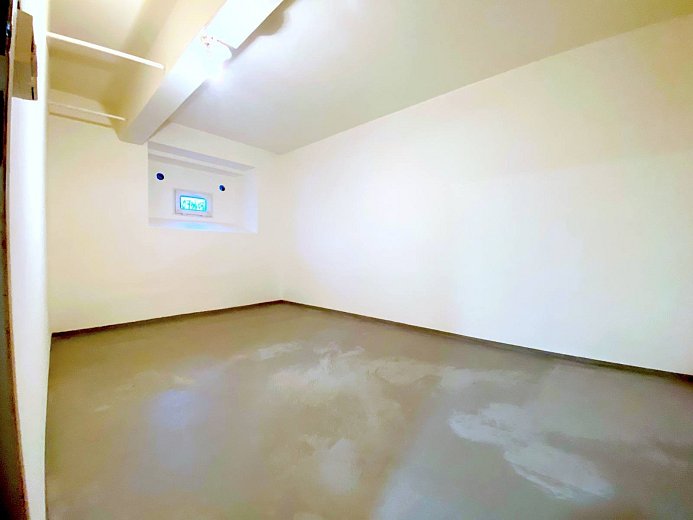 Pronájem komerčních prostor sklady 14 m², Spojovací, Praha-Žižkov