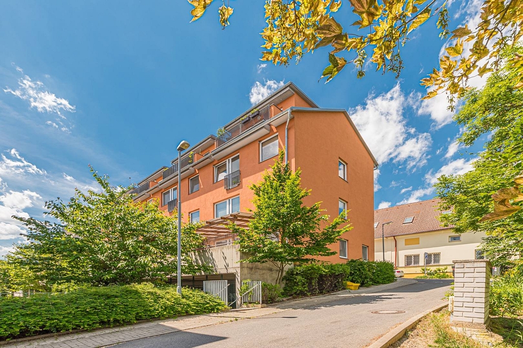 Pronájem bytu 2+kk 52 m², Za Devítkou, Jinočany