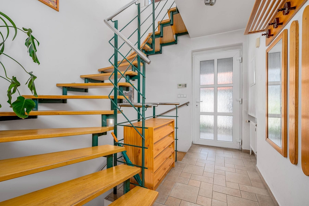Prodej domu rodinný 200 m² pozemek 470 m², Letní, Hostivice
