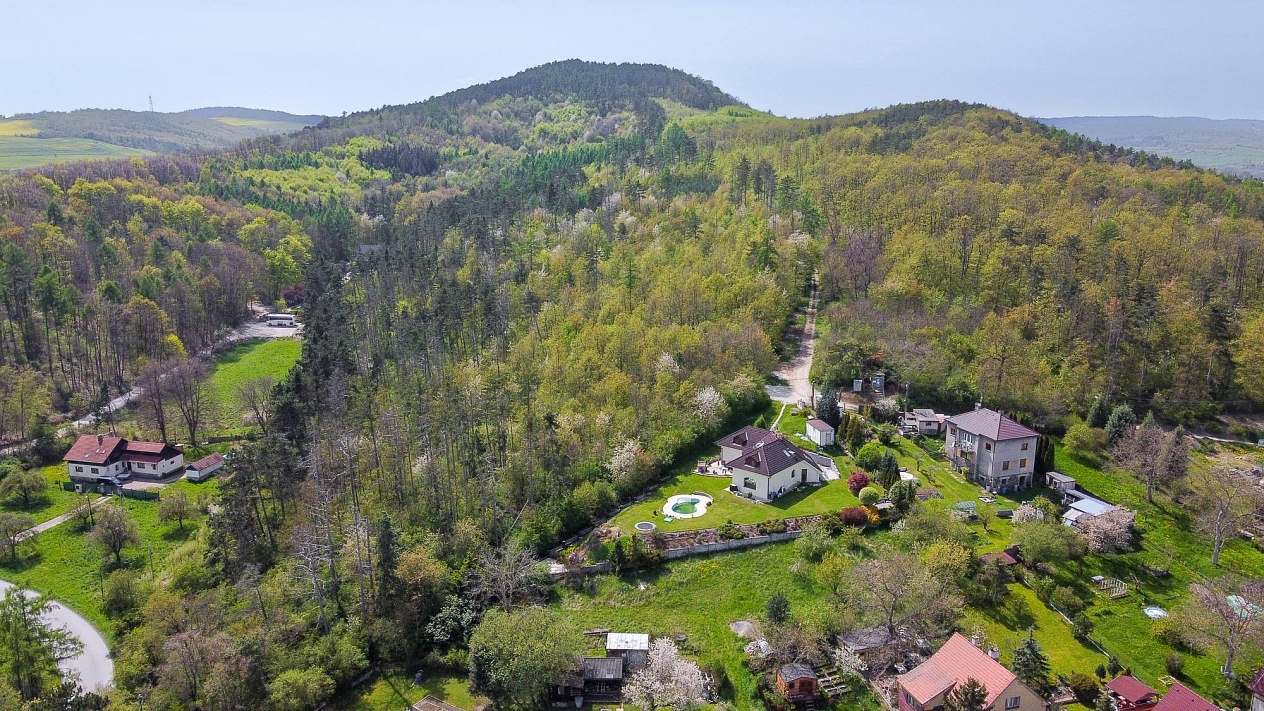 Prodej pozemku rodinný pozemek 806 m², Králův Dvůr-Křižatky