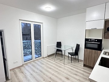 Pronájem bytu 2+kk 35 m², Nádražní, Hrochův Týnec