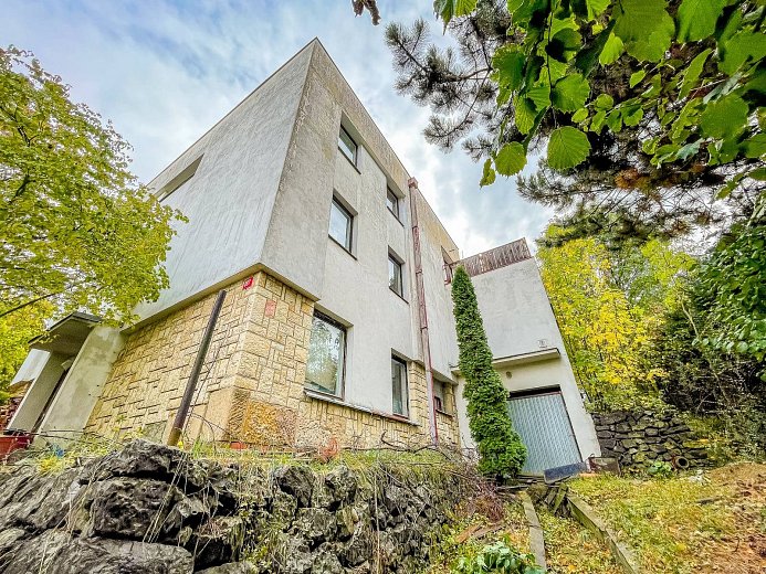 Prodej domu vila 262 m² pozemek 1008 m², Loučná, Praha-Řeporyje