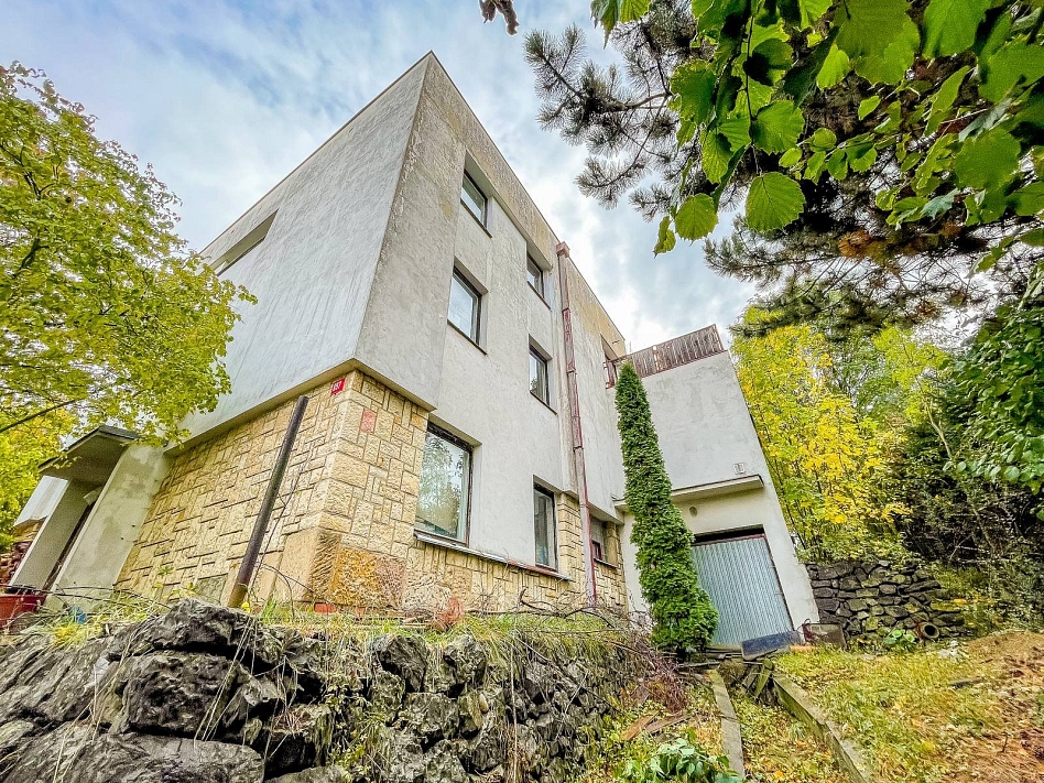 Prodej domu vila 262 m² pozemek 1008 m², Loučná, Praha-Řeporyje