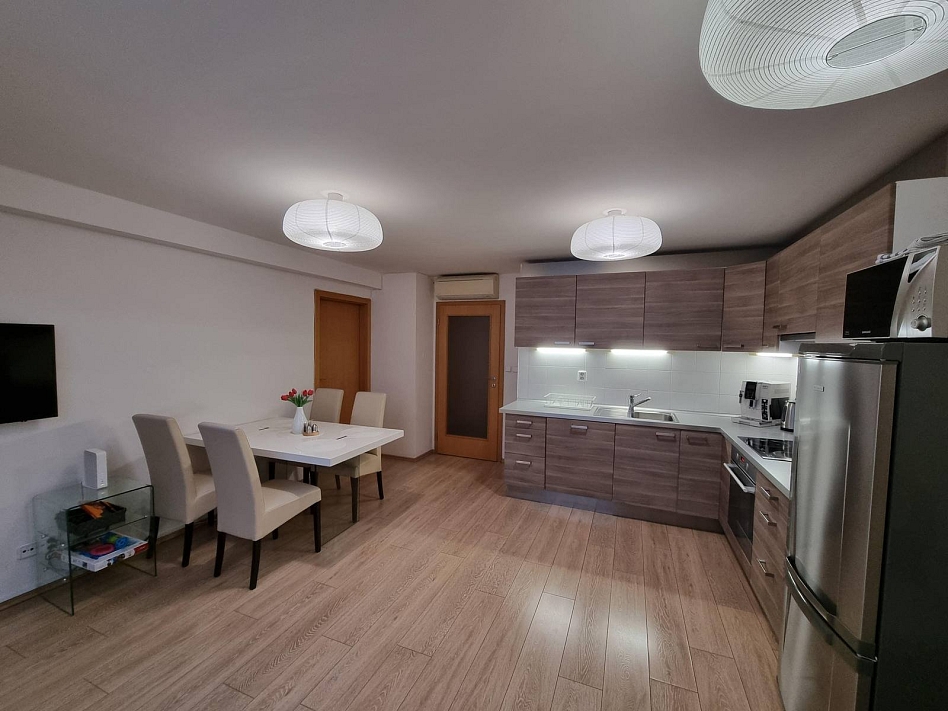 Pronájem bytu 2+kk 56 m², Kafkova, Praha-Dejvice