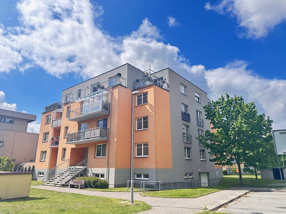 Pronájem bytu 1+kk 35 m², Dubová, Pardubice-Svítkov